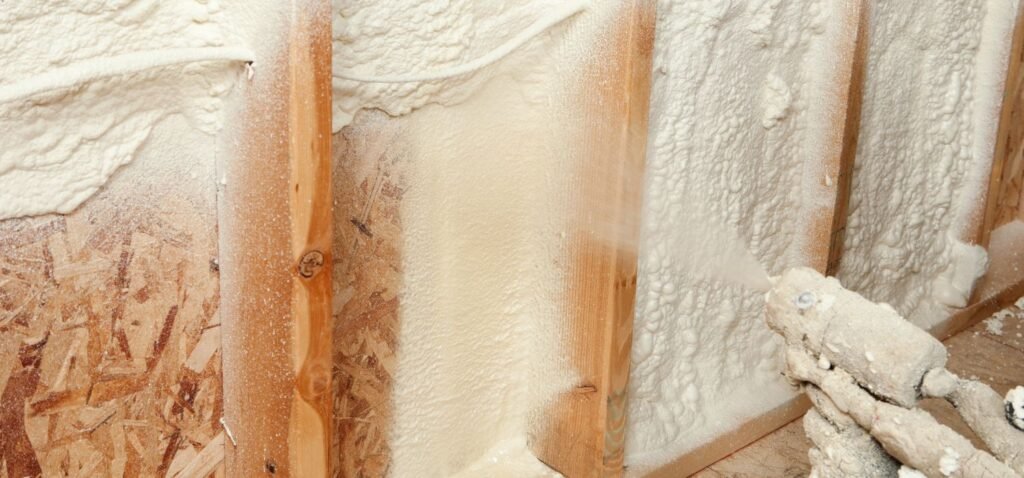 Thermal Insulation with Spray Foam (PUR) Ideal solution for tropical climates